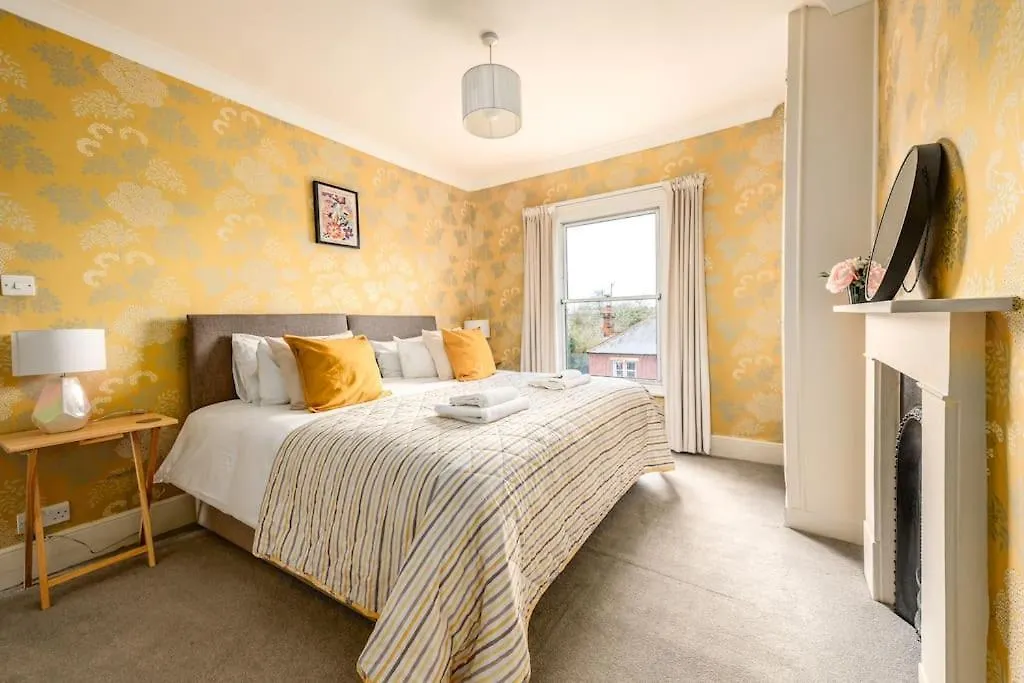 5 Bed Central Period Townhouse Cambridge
