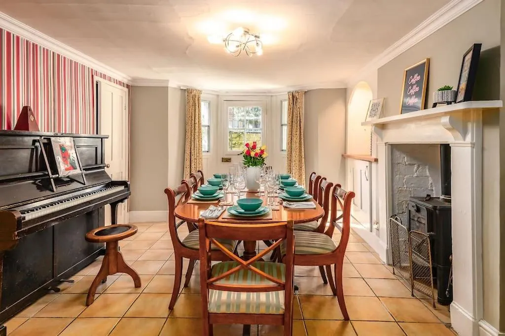 5 Bed Central Period Townhouse Cambridge Storbritannien